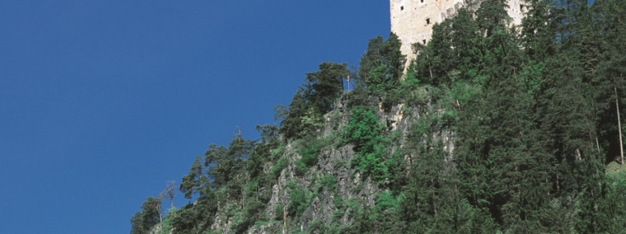 Ruine Kronburg, © TVB TirolWest/ Albin Niederstrasser