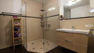 Badezimmer mit Wohlfühldusche