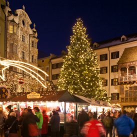 Christkindlmarkt in der Innsbrucker Altstadt, © TVB Innsbruck/Christof Lackner