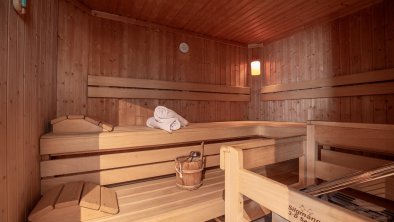 Patteriol-St-Anton-Wellnessbereich-Sauna