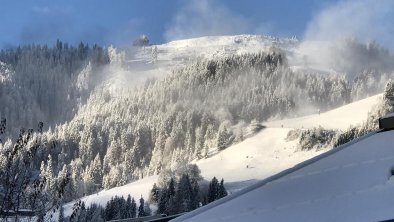 Blick auf die Hausbergkante, © KITZALPHOUSE