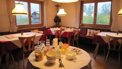 Pension_Feiersinger_Kitzbühel_Gaststube