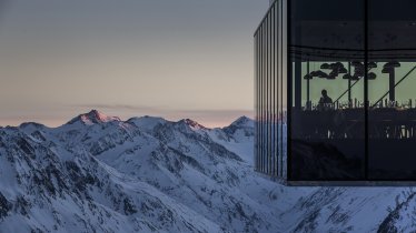 Restaurant Ice Q im Gletscherskigebiet Sölden, © Ötztal Tourismus/Rudi Wyhlidal