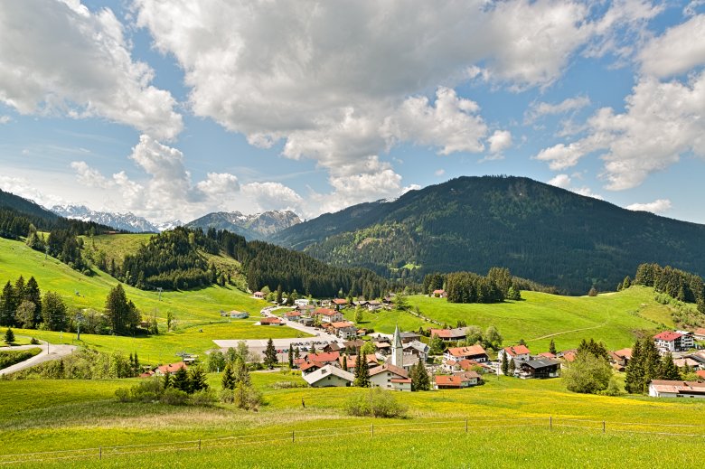             Ein Stück Tirol in Bayern, die Enklave Jungholz (Foto: Tourismusverband Tannheimer Tal/Achim Meurer)
          , © Tourismusverband Tannheimer Tal/Achim Meurer