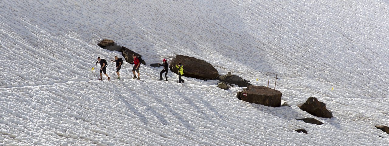 Der hochalpine Ötztaler Gletscherflohmarsch von Obergurgl nach Vent ist ein landschaftliches Erlebnis, © Ötztal Tourismus