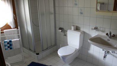 Bad (Dusche / WC) von Ferienwohnung Mutzkopfblick, © im-web.de/ DS Destination Solutions GmbH (eda3 Naud)