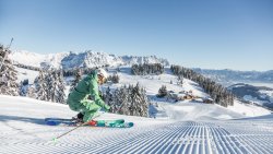 Skifahrerin in der SkiWelt Wilder Kaiser Brixental, © Mirja Geh