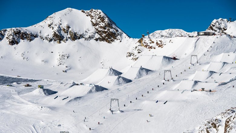 Prime Park Sessions: Das Trainingscamp f&uuml;r Freeskier findet heuer vom 25. Oktober bis 22. November am Stubaier Gletscher statt.
, © Pally Learmond, 2016