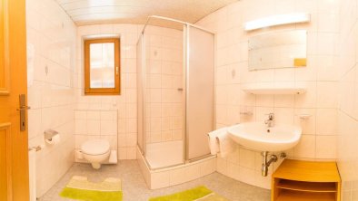 Badezimmer Tahlwonung, © Haus Kerrach