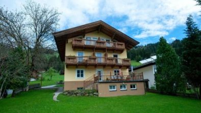 Cosy Apartment in Brixen im Thale with Sauna, © bookingcom