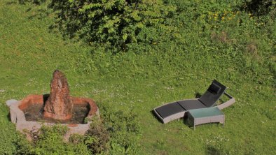 Garten mit Springbrunnen