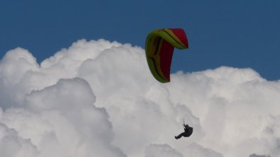 Über den Wolken - Absprung vom Hahnenkamm