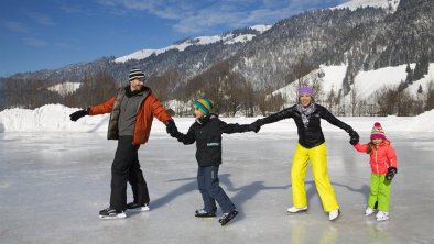 Kaiserwinkl, Winter, Eislaufen