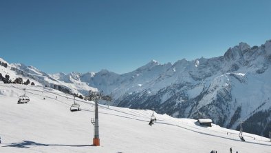 MayrhofnerBergbahnen_Skifahren_am_GeniesserbergAho