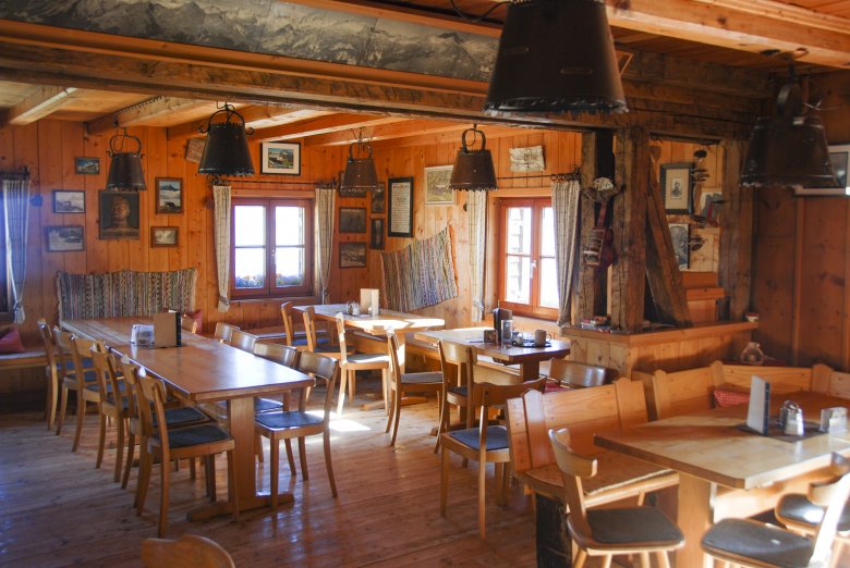 Die Herrmann von Barth Hütte im Tiroler Teil der Allgäuer Alpen hat eine lange Tradition als Unterkunft für Kletterer.