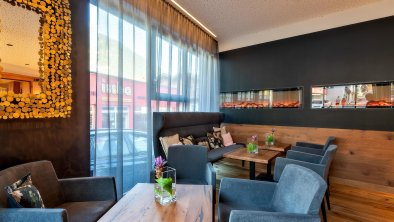 Eggerbra╠êu_Lounge_02