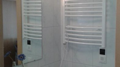 Badezimmer1 mit Handtuchtrockner