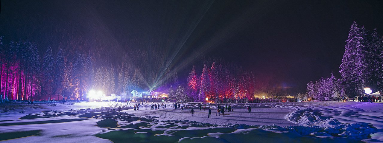 Zu den Winterwandernächten verwandelt sich der Abenteuerspielplatz Klaus Äuele im Stubaital in ein Märchenland, © Andre Schönherr