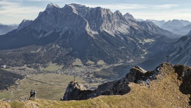 wandern-lermoos-blick-zugspitze