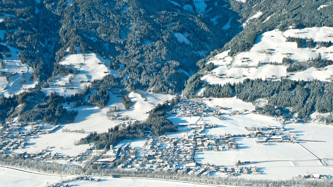 Ried im Zillertal im Winter, © Wörgötter & Friends