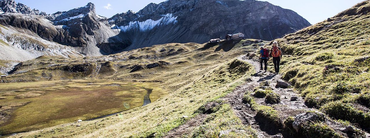 Wandern in der Ferienregion Tirol West, © TirolWest/Daniel Zangerl