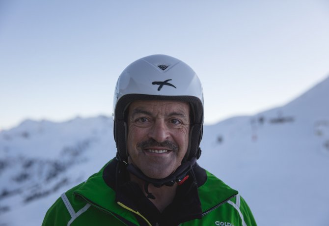 Johann Schneider beim Skifahren im Ski Juwel Alpbachtal, © Tirol Werbung/Bert Heinzlmeier