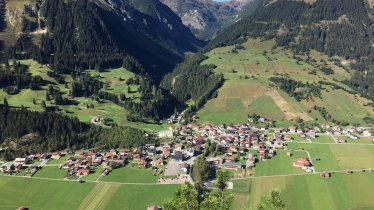 Blick von der Scheibe auf Holzgau