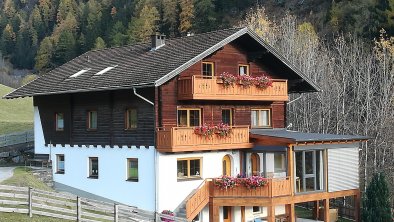 Oberbacherhof Ferienhaus im Herbst