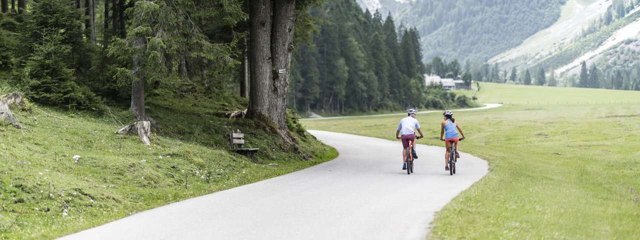 This section of the ride leads from Pertisau into the Karwndeltäler Valleys, © Achensee Tourismus
