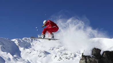 Snowboarden Gelände (c) Skischule Serfaus, Christi