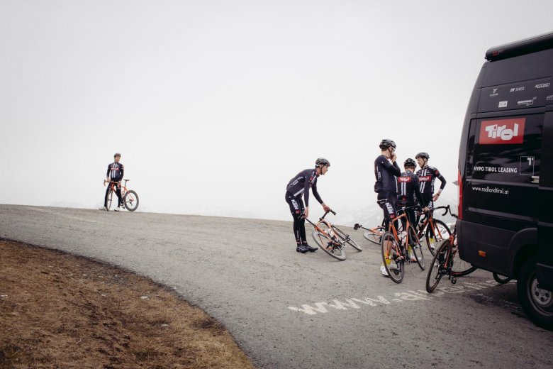 &Ouml;-Rundfahrt: Auf den letzten Kurven zum Kitzb&uuml;heler Horn startet am 2. Juli 2016 die &Ouml;-Tour mit einem kurzen Bergsprint.&nbsp;
