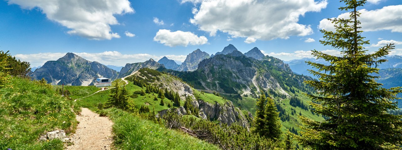 Walking trail to the Füssener Jöchle, © TVB Tannheimer Tal/Achim Meurer