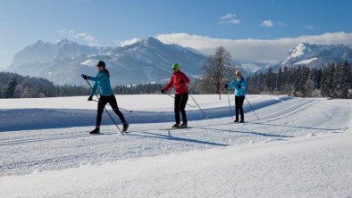 Langlaufloipe gleich um die Ecke