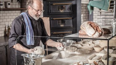 Seniorchef Carl-Peter bei der Arbeit