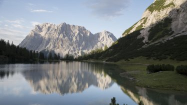 Looking towards the Seebensee lake, © Tirol Werbung/Bert Heinzlmeier