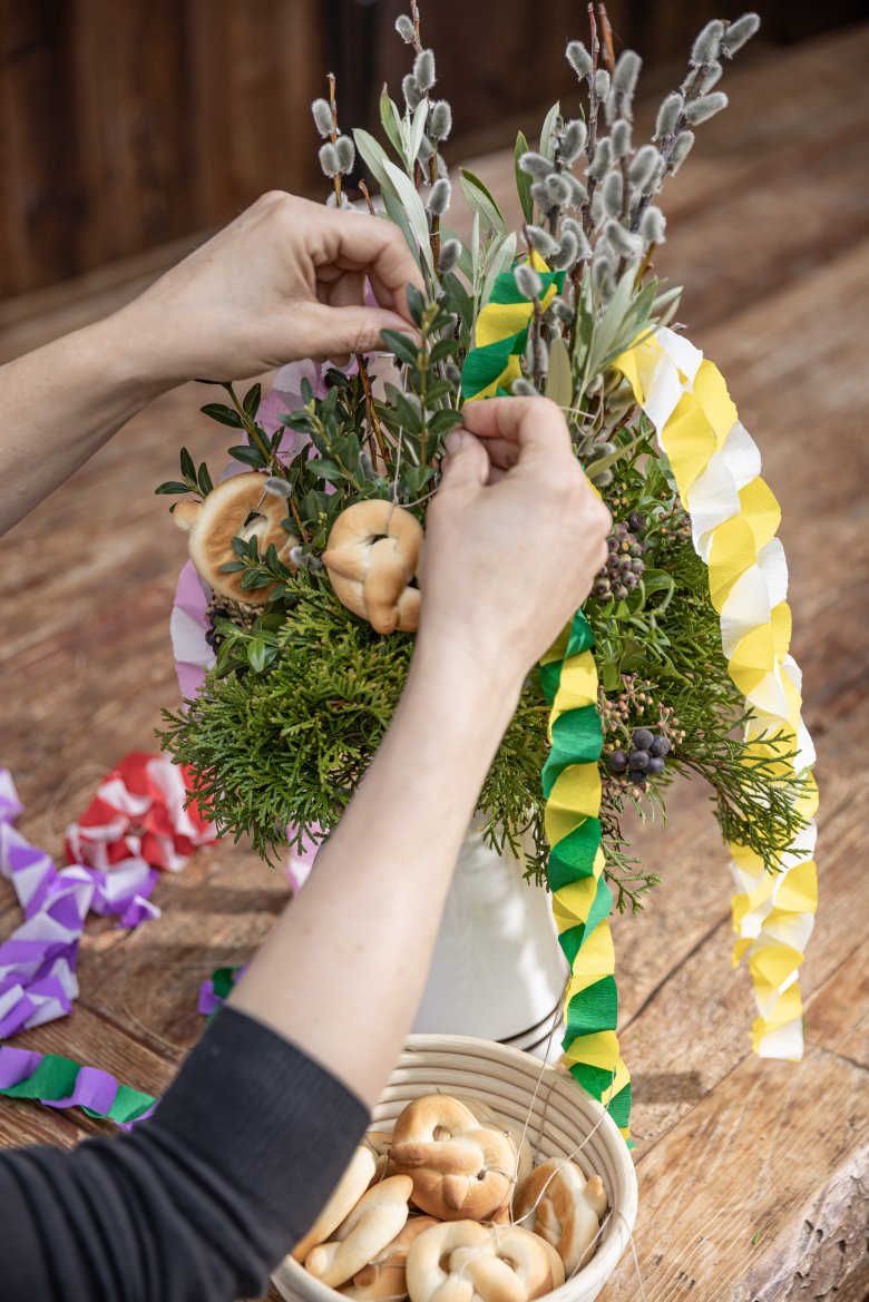 Glücksbringer fürs Haus: Palmbuschen mit süßen Bretzeln., © Johannes Sautner