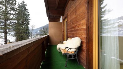 Zillertal_Ferienwohnung Bonny_Balkon mit Sitzgeleg