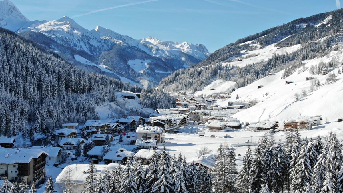 Die Zillertal Arena erstreckt sich von Zell am Ziller über Gerlos bis in den Salzburger Pinzgau hinein und ist damit das größte Skigebiet des Zillertales., © Zillertal Arena