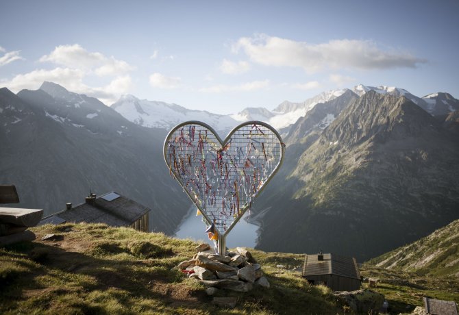 Ausblick von der Olperer Hütte, © Tirol Werbung/Jens Schwarz