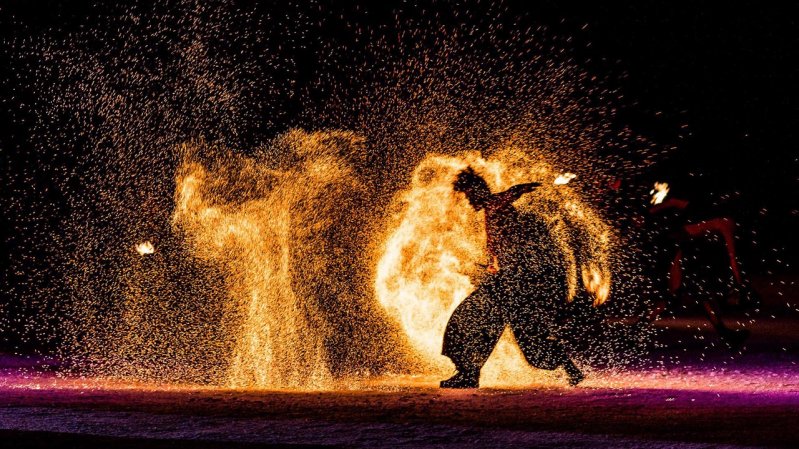Die Feuer-Artistengruppe Pyroterra war 2016 am Hochzeiger zu Gast, © Das Spielvolk