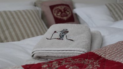 Towels and bed linen provided