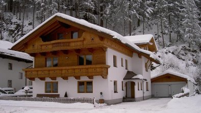 Haus Schiestl (Winteransicht)