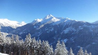 Aussicht auf die Bergwelt - Bild 1