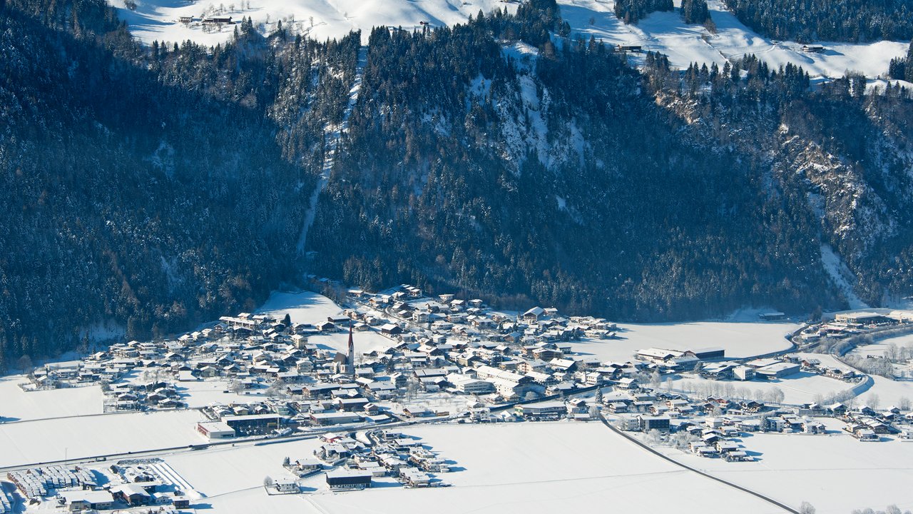 Schlitters im Zillertal im Winter, © Wörgötter&friends