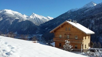 Haus Anna mit Blick nach Mayrhofen