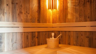 Altholzsauna im Wellnessbereich