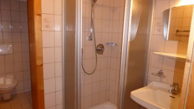 Badezimmer vom Vierbettzimmer