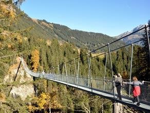 Haengebruecke_Holzgau_oktober2011_5[1]