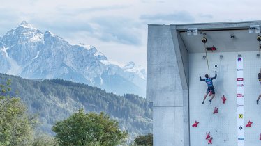 Der IFSC Kletter-Weltcup findet 2024 im Kletterzentrum Innsbruck statt, © Heiko Wilhelm