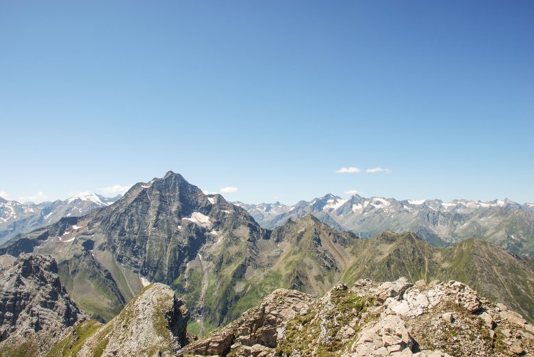 Blick vom Gipfel der Kirchdachspitze auf den Habicht&nbsp;, © Jannis Braun